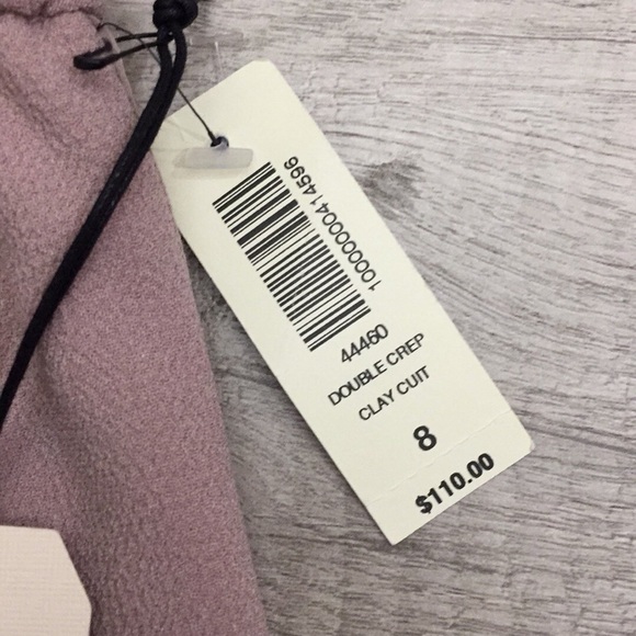 Aritzia Wilfred Shorts with Pockets BNWT - Picture 3 of 3